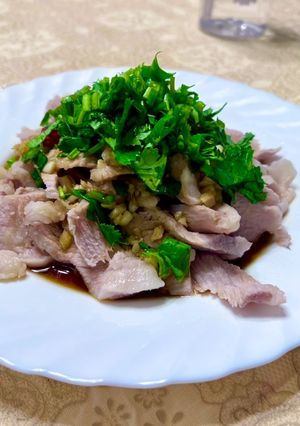 涼拌松阪豬 的食譜成品照片
