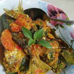 รูปของ Masak Kembung Kuning Kemangi