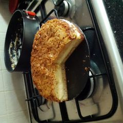 A picture of Bienenstich.