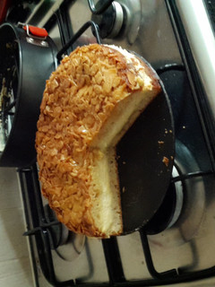 A picture of Bienenstich.