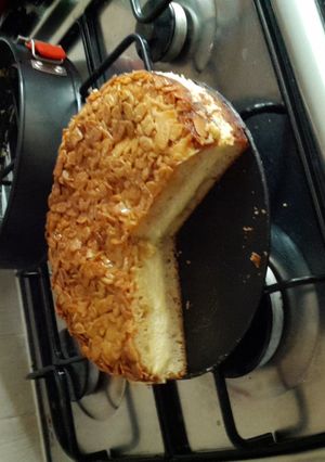 A picture of Bienenstich.