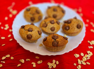 A picture of Banana Oats Chocolate Chips Muffins (No oil, no butter, no maida).