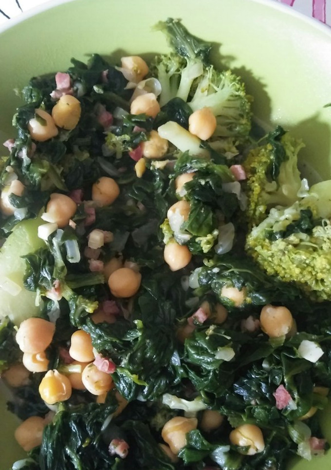 Una foto de Espinacas con garbanzos