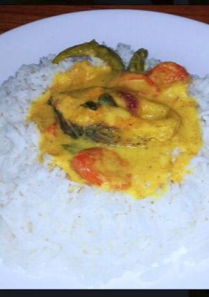 A picture of Boiled Fish curry.