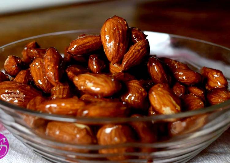Easiest Way to Prepare Speedy Quick and easy Honey Glazed Almonds
