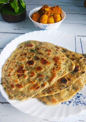 মেথি পরোটা (Methi paratha recipe in Bengali) রেসিপির প্রধান ছবি