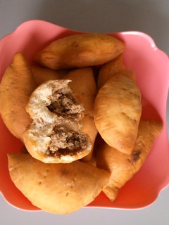 A picture of Soft meat pie.