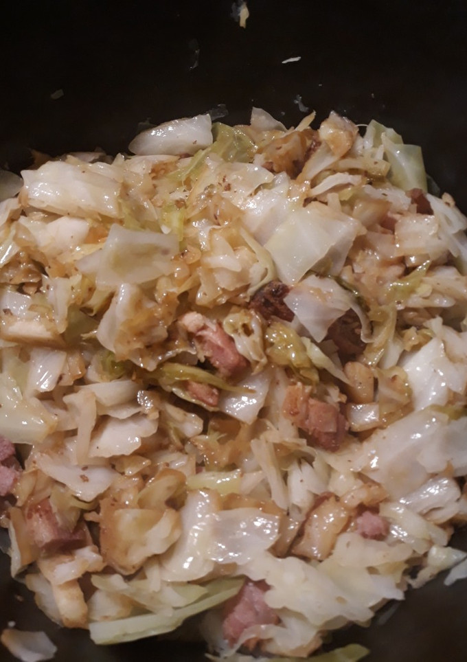 A picture of Cabbage with Ham.