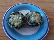 Una foto de muffins de acelgas