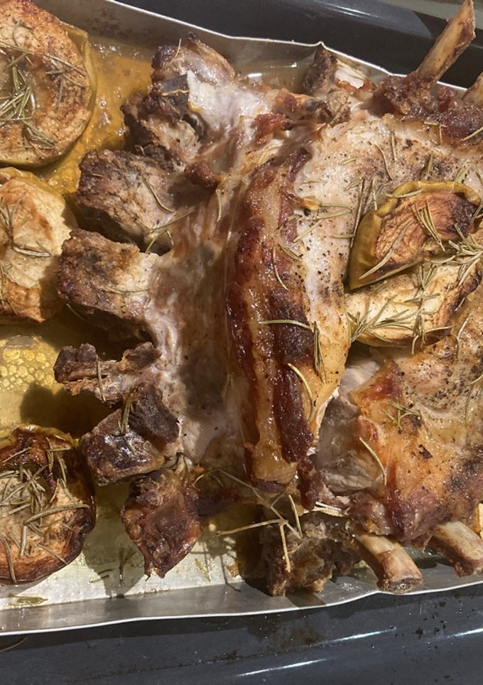 Una foto de Corona de chuletas de cerdo