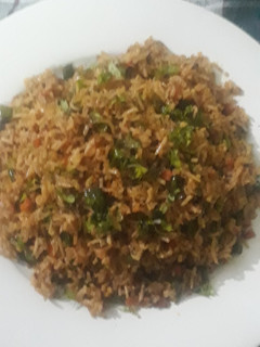 वेज फ्राइड राइस(veg fried rice recipe in hindi) रेसिपी मुख्य फोटो