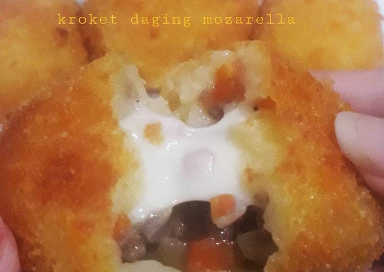 Cara Membuat Kroket Daging Mozarella Yang Lezat
