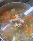 Sancocho de Costillas de Res: Sabor y tradición que alimenta el alma