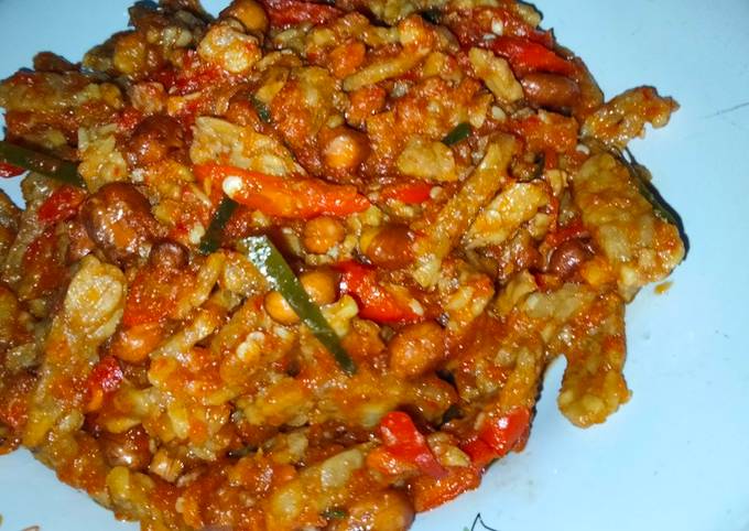 Bagaimana Menyiapkan Orek tempe (kering tempe) yang Bisa Manjain Lidah