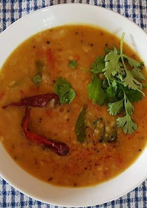 A picture of Dal-Amritsari.