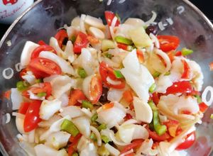 Una foto de 3.Esqueixada de bacalao