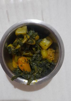 পালং শাকের চচ্চড়ি(palak saager chorchori recipe in Bengali) রেসিপির প্রধান ছবি