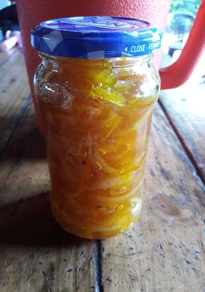 Una foto de Mermelada de 🍊😋