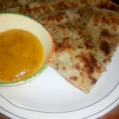 Aloo qeema nan A picture of Aloo qeema nan.