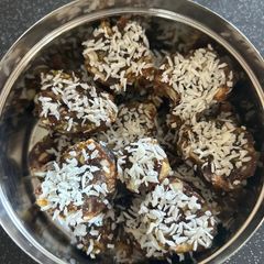 A picture of Dates delight.