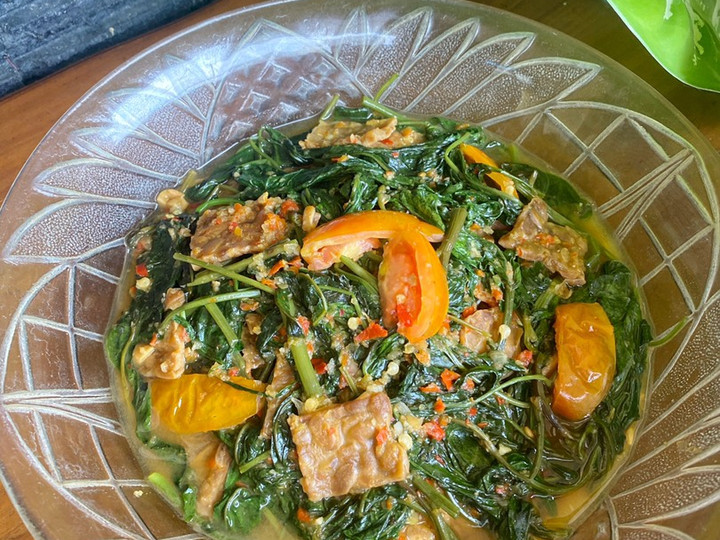 Langkah Mudah untuk Menyiapkan Cah Kangkung Tempe Pedas yang Bisa Manjain Lidah