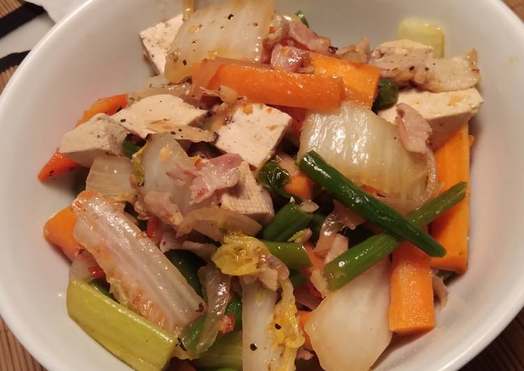 Tumis Daging, sayur dan tahu all in one (Mixed Stir fry veggies, meat and tofu)
