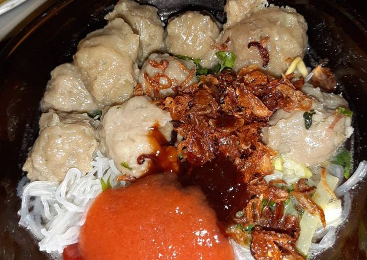 Bagaimana mengolah Kuah Bakso sapi yang Enak Banget