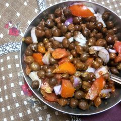 A picture of Chana(gram) chat.