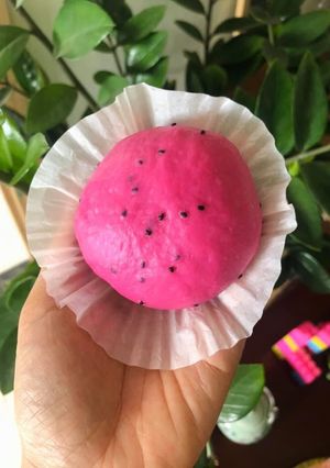 Hình của món Bánh bao chay thanh long.
