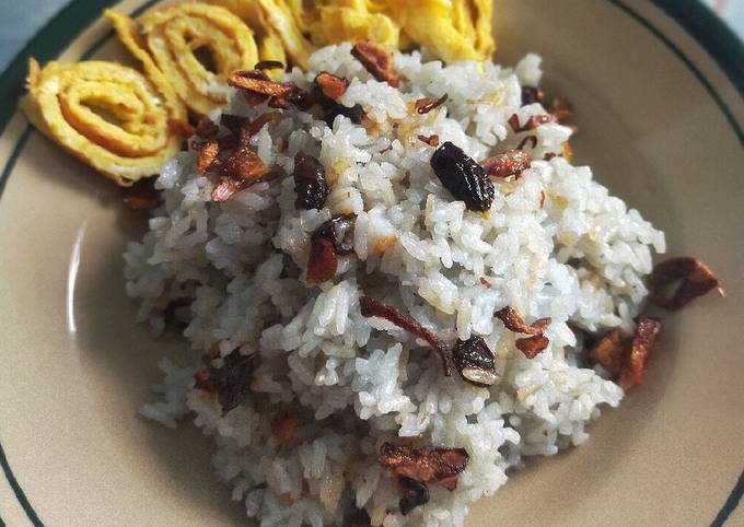 Resep termudah membuat Nasi minyak Melayu Deli versi bunga telang dijamin nikmat