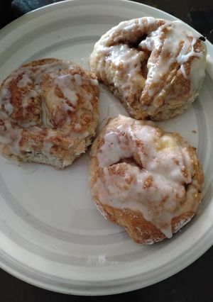 Una foto de Rolls de canela veganos versión 2026