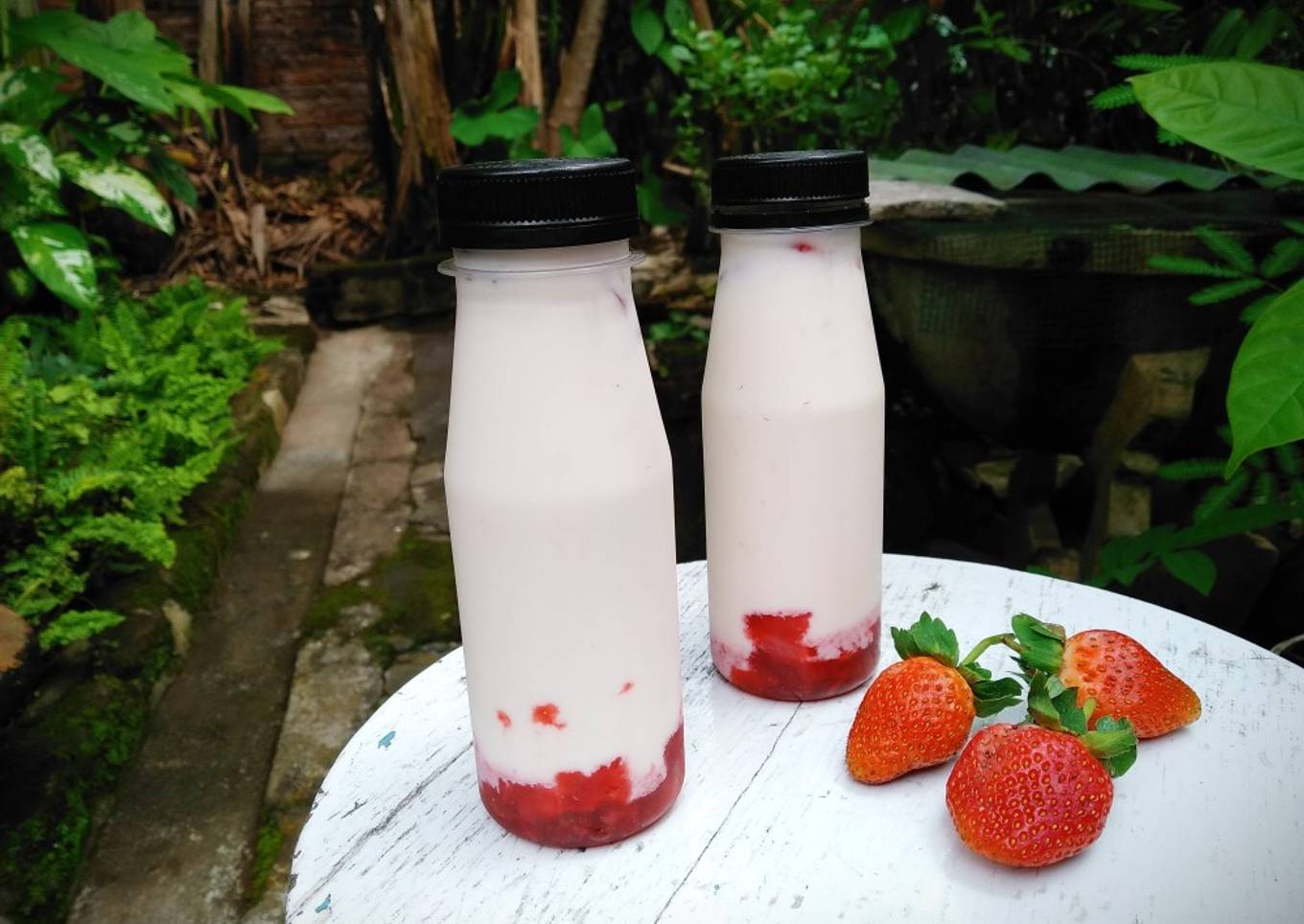 Korean Strawberry Milk