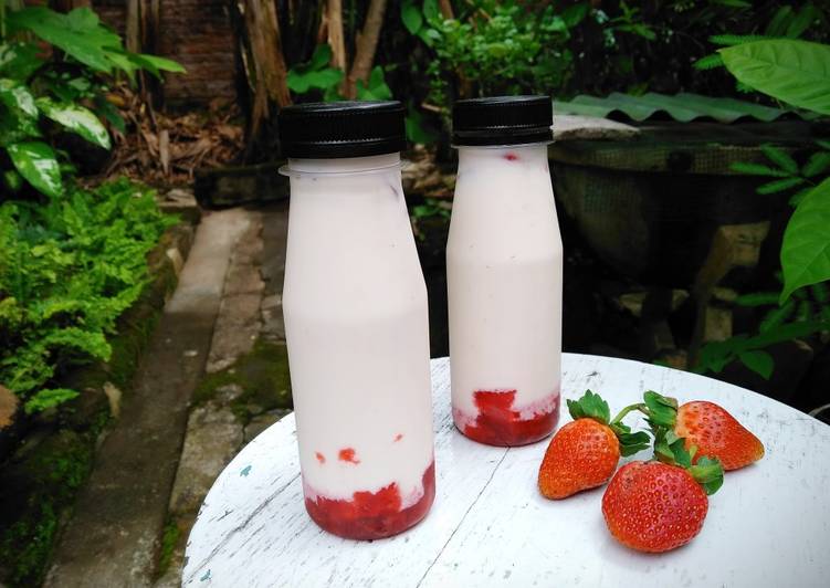 Cara Gampang Menyiapkan Korean Strawberry Milk, Bisa Manjain Lidah