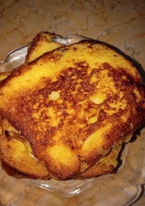 A picture of French toast.