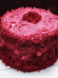 एगलैस वनीला बर्थडे केक(eggless vanilla birthday cake recipe in Hindi) रेसिपी मुख्य फोटो
