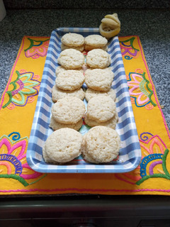 Una foto de Galletitas de limón craqueladas, sin huevo
