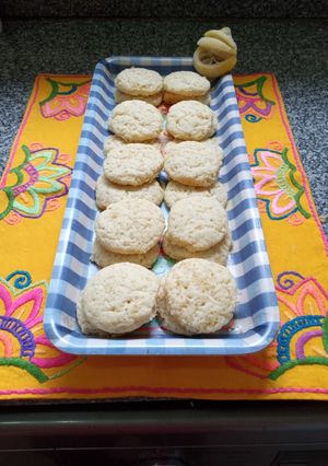 Una foto de Galletitas de limón craqueladas, sin huevo