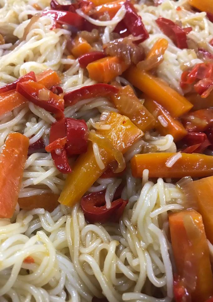 Рисова локшина з овочами