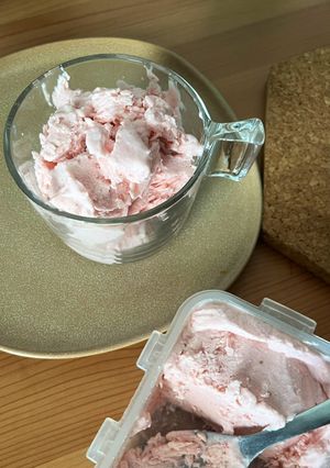 Foto resep Strawberry Yoghurt Cheese Ice Cream (Remake Resep Pertama)