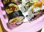 Gambar timun jepang salmon sushi