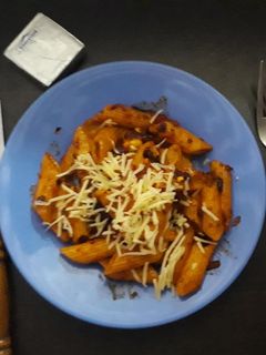 अरबीयता पास्ता (arriabatta pasta recipe in marathi) रेसिपी चे मुख्य फोटो