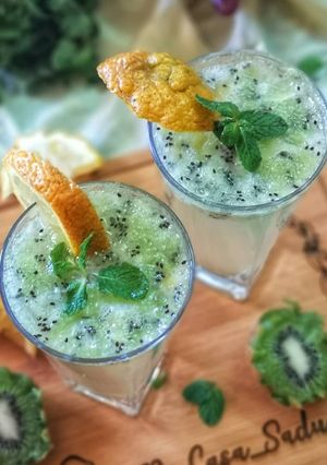 A picture of Lime kiwi drink.