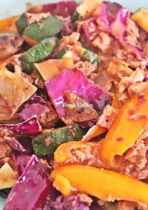 Foto de Legumes Salteados com Atum
