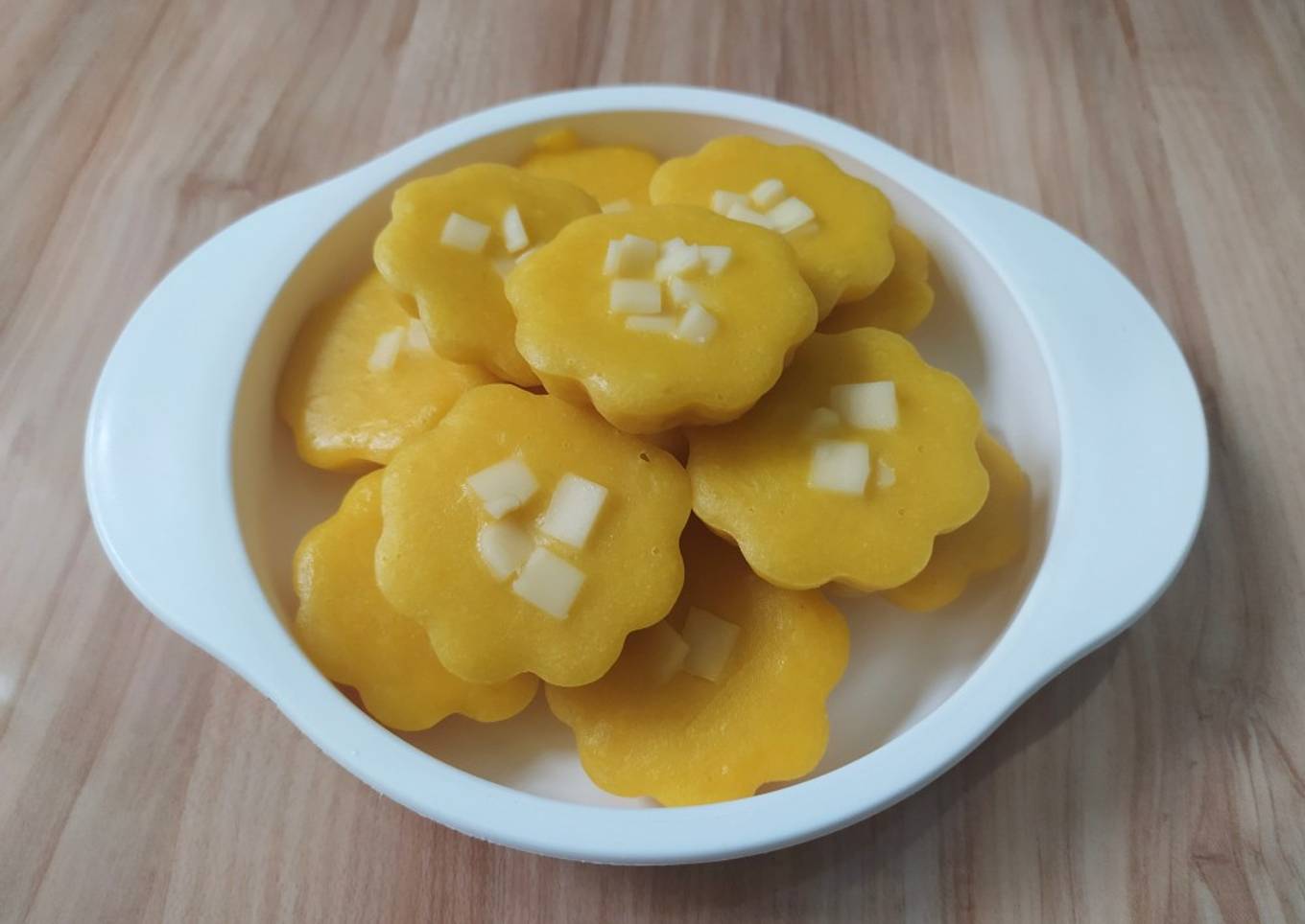 Kue lumpur kentang keju