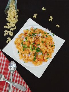 रेड साॅस मैकरॉनी रेसिपी मुख्य फोटो