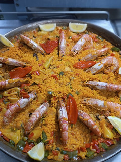 Una foto de Paella de Mariscos