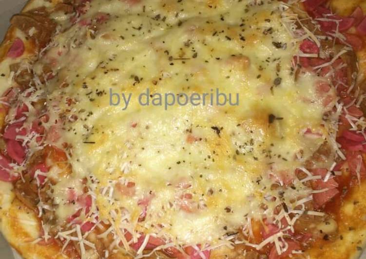 Resep Pizza sosis sapi Mozarella Anti Gagal