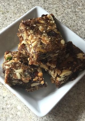 A picture of Rakshabandhan sugar free squares.