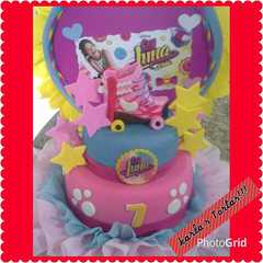 Una foto de Torta soy luna