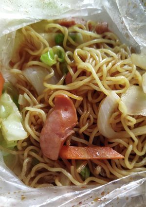A picture of Microwave Yakisoba with Cooking Bags.